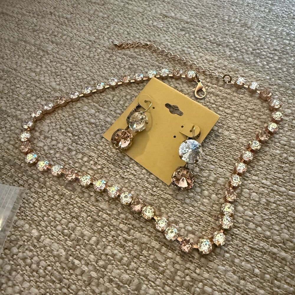 Elegant Rose Gold and Crystal Necklace & Earring Set - Picture 1 of 4